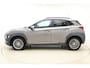 Hyundai Kona 1.0T 120pk Fashion | Navigatie | Trekhaak | Climate control | Achteruitrijcamera | Cruise control | Keyless | Lichtmetalen velgen | Parkeersensoren