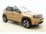 Fiat Grande Panda La Prima 44 kWh | Navigatie | Climate control | Achteruitrijcamera | Cruise control | Dakrails | Stoel- en stuurverwarming | Lichtmetalen velgen