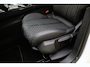Peugeot 3008 1.6 HYbrid 225pk Automaat Road Trip Plug in Hybrid | Navigatie | Achteruitrijcamera | Dodehoek detectie | Climate control | Keyless | Lage kilometerstand