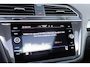 Volkswagen Tiguan 1.4 TSI eHybrid 245pk | SoH 95% | Trekhaak | Panoramadak | Navigatie | Stoelverwarming