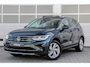 Volkswagen Tiguan 1.4 TSI eHybrid 245pk | SoH 95% | Trekhaak | Panoramadak | Navigatie | Stoelverwarming
