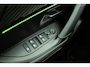 Peugeot e-2008 EV GT Pack 50 kWh | SOH 88,6%| Navigatie | Achteruitrijcamera | Alcantara | Stoelverwarming | Climate control | Cruise control | 18" Lichtmetalen velgen