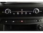 Peugeot Expert 227S 2.0 BlueHDI 180pk Automaat Premium Pack | 2-Zits | Trekhaak | Grip Control | Navigatie | Achteruitrijcamera | Airco | Cruise Control | Dodehoeksensor | Laadruimte betimmering