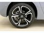 Opel Corsa 1.2 Turbo 145pk Automaat Hybrid Ultimate | DEMO | Tot 8 jaar garantie | Navigatie | Climate control | Stoelverwarming | Keyless Entry | Camera | Parkeersensoren | Alcantara bekleding | Zwart dak | 17" Lichtmetalen velgen