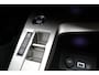 Peugeot 308 SW 1.2 PureTech Allure | Apple carplay/Android auto | Parkeercamera V + A | Electronic climate control | Draadloze telefoonlader | Stoelverwarming | Navigatie | Parkeersensoren V+A | Automaat
