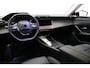 Peugeot 308 SW 1.2 PureTech Allure | Apple carplay/Android auto | Parkeercamera V + A | Electronic climate control | Draadloze telefoonlader | Stoelverwarming | Navigatie | Parkeersensoren V+A | Automaat