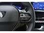 Peugeot 208 1.2 Hybrid 110 e-DCS6 Allure | Apple carplay/Android auto | Cruise control | Navigatie via APP. | Parkeersensoren achter | Lichtmetalen velgen |