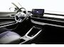Jeep Avenger Avenger 54 kWh | Navigatie | LED projector koplampen | Elektrische achterklep | 18'' lichtmetalen velgen | Camera | Stoelverwarming | Snel leverbaar!