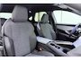 Peugeot E-3008 Allure Avantage 210pk 73 kWh | 3 Fase | Stoelverwarming | Rondomzicht Camera | Apple Carplay/Android Auto | 19inch Lichtmetalen Velgen | Adaptieve Cruise Control