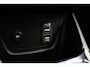 Opel Crossland 1.2 Turbo 110pk Level 4 | Panoramadak | Navigatie | Camera | Climate control | Parkeersensoren | Lichtmetalen velgen | Getint glas | DAB Radio | Cruise control | Bluetooth