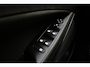 Opel Crossland 1.2 Turbo 110pk Level 4 | Panoramadak | Navigatie | Camera | Climate control | Parkeersensoren | Lichtmetalen velgen | Getint glas | DAB Radio | Cruise control | Bluetooth