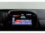 Peugeot 108 1.0 e-VTi Allure | Apple carplay/Android auto | Navigatie via APP. | Airco | All season banden | Lichtmetalen velgen 15'' | Stuurwiel multifunctioneel |