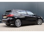 BMW 1-Serie 118i Sportline Automaat | Leer | Stoelverwarming | 18 Inch | Camera | Live Cockpit Plus | Apple Carplay / Android Auto