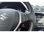 Suzuki Vitara 1.4 Boosterjet Style Smart Hybrid 129pk | Panoramadak | Trekhaak | Climate Control | Cruise Control Adaptief | Camera | Stoelverwarming | Navigatie | Parkeersensoren