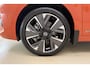 Opel Corsa-e Ultimate 50 kWh 136pk | Full Options | Massagestoel | Camera | Adaptive Cruise Control | Navigatie | Keyless Entry en Start | LED Verlichting