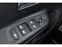 Opel Corsa-e Ultimate 50 kWh 136pk | Full Options | Massagestoel | Camera | Adaptive Cruise Control | Navigatie | Keyless Entry en Start | LED Verlichting