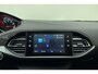Peugeot 308 SW 1.2 PureTech Blue Lease Premium 130pk | Navigatie | Panoramadak | Climate Control | Trekhaak | Camera | Cruise Control | Parkeersensoren | Apple Carplay - Android Auto