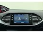 Peugeot 308 SW 1.2 PureTech Blue Lease Premium 130pk | Navigatie | Panoramadak | Climate Control | Trekhaak | Camera | Cruise Control | Parkeersensoren | Apple Carplay - Android Auto