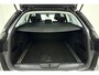 Peugeot 308 SW 1.2 PureTech Blue Lease Premium 130pk | Navigatie | Panoramadak | Climate Control | Trekhaak | Camera | Cruise Control | Parkeersensoren | Apple Carplay - Android Auto