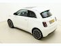 Fiat 500e La Prima 42 kWh | Glazen dak | Cruise control | Camera | Elektrisch verstelbare spiegels