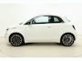 Fiat 500e La Prima 42 kWh | Glazen dak | Cruise control | Camera | Elektrisch verstelbare spiegels