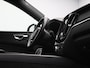 Volvo XC60 T8 AWD Recharge R-Design / Trekhaak / Pan. dak / 360 camera / Stoel+stuur+achterbankverwarming