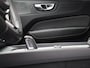 Volvo XC60 T8 AWD Recharge R-Design / Trekhaak / Pan. dak / 360 camera / Stoel+stuur+achterbankverwarming