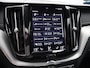 Volvo XC60 T8 AWD Recharge R-Design / Trekhaak / Pan. dak / 360 camera / Stoel+stuur+achterbankverwarming