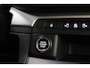 Peugeot Traveller 2.0 BlueHDi Business VIP Long S&S 180 PK | Automaat | Luxe uitvoering | 7 Zitplaatsen | Lederen bekleding | Elektrische schuifdeuren | Sidebars | Trekhaak | VOL opties