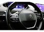 Peugeot 3008 1.2 PureTech Blue Lease Premium 130 PK | 1400 KG Trek Gewicht | Elektrische Achterklep | Navigatie | Parkeer Camera Achter | DAB+ | Start/Stop Knop | Lichtmetalen Velgen |