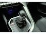 Peugeot 3008 1.2 PureTech Blue Lease Executive / trekhaak / apple carplay / navigatie / parkeersensoren