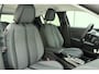 Peugeot 208 1.2 Hybrid e-DCS6 Allure 110 PK | Automaat | Vision & Navigation Pack | Metaallak | Parkeersensor | Camera | Licht Metalen Velgen | Nieuw uit voorraad | Direct leverbaar