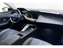 Peugeot 408 1.2 Hybrid 145 e-DCS6 Allure 1e Eigenaar l Dealer Onderhouden l Wireless Apple Carplay & Android Auto l TomTom Navigatie l DAB l Bluetooth l PDC l Camera l LED l Lichtmetalen Velgen