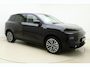 Leapmotor B10 Design ProMax 67.1 kWh | Nu met €1000,- voorraadvoordeel! | WLTP 434km | 750kg trekgewicht | Stoel en stuur verwarming | 360 graden camera | Lederen bekleding | Panoramadak | Led | Regensensor | Sfeerverlichting | Elektrisch verstelbare voorstoelen
