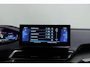 Peugeot 3008 1.6 HYbrid4 300 GT | Panoramadak | Achteruitrijcamera | Cruise control | Stuurversnellingen | Apple carplay/Android auto | Navigatie | Interieurverlichting | Stof/Leren bekleding | Climate control | Dodehoekdetectie | Stuurbediening |