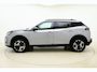 Peugeot e-2008 EV Allure Avantage 54 kWh | Navigatie | Achteruitrijcamera | Adapt. Cruise control | Parkeersensor | Apple Carplay/Android Auto | Lichtmetalen velgen