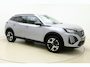 Peugeot e-2008 EV Allure Avantage 54 kWh | Navigatie | Achteruitrijcamera | Adapt. Cruise control | Parkeersensor | Apple Carplay/Android Auto | Lichtmetalen velgen