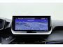 Peugeot e-2008 EV GT 54 kWh | Achteruitrijcamera | Dakrails | Cruise control | Climate control | Navigatie | Stof/lederen bekleding | 16" lichtmetalen velgen | Apple/Android carplay | 400km WLTP | 100% Elektrisch