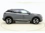 Peugeot e-2008 EV GT 54 kWh | Achteruitrijcamera | Dakrails | Cruise control | Climate control | Navigatie | Stof/lederen bekleding | 16" lichtmetalen velgen | Apple/Android carplay | 400km WLTP | 100% Elektrisch