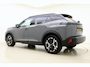 Peugeot e-2008 EV GT 54 kWh | Achteruitrijcamera | Dakrails | Cruise control | Climate control | Navigatie | Stof/lederen bekleding | 16" lichtmetalen velgen | Apple/Android carplay | 400km WLTP | 100% Elektrisch