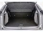 Peugeot e-2008 EV GT 54 kWh | Achteruitrijcamera | Dakrails | Cruise control | Climate control | Navigatie | Stof/lederen bekleding | 16" lichtmetalen velgen | Apple/Android carplay | 400km WLTP | 100% Elektrisch