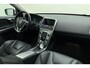 Volvo XC60 2.0 T5 FWD Ocean Race 245pk | Panorama dak | Elektrische stoelen | Verwarmde voorruit | Stoelverwarming | Handsfree kofferklep | Camera | Lederen bekleding | Afneembare trekhaak | 1.600kg trekgewicht | NL auto