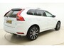 Volvo XC60 2.0 T5 FWD Ocean Race 245pk | Panorama dak | Elektrische stoelen | Verwarmde voorruit | Stoelverwarming | Handsfree kofferklep | Camera | Lederen bekleding | Afneembare trekhaak | 1.600kg trekgewicht | NL auto