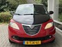 Lancia Ypsilon 0.9 TwinAir Silver Plus | Two Tone | Weinig kilometers | Airconditioning