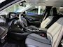 Peugeot e-2008 EV Blue Lease Allure 50 kWh | 97% SoH |Achteruitrijcamera | Navigatie | Trekhaak voor fietsendrager | Navigatie | Cruise Control
