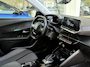 Peugeot e-2008 EV Blue Lease Allure 50 kWh | 97% SoH |Achteruitrijcamera | Navigatie | Trekhaak voor fietsendrager | Navigatie | Cruise Control
