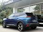 Peugeot e-2008 EV Allure 54 kWh | tot 406km WLTP range | Parkeersensoren voor + achter | Draadloos Apple Carplay/Android Auto | Cruise Control | Privacy Glass