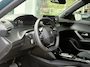 Peugeot e-2008 EV Allure 54 kWh | tot 406km WLTP range | Parkeersensoren voor + achter | Draadloos Apple Carplay/Android Auto | Cruise Control | Privacy Glass