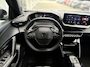 Peugeot e-2008 EV Allure 54 kWh | tot 406km WLTP range | Parkeersensoren voor + achter | Draadloos Apple Carplay/Android Auto | Cruise Control | Privacy Glass