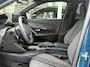 Peugeot e-2008 EV Allure 54 kWh | tot 406km WLTP range | Parkeersensoren voor + achter | Draadloos Apple Carplay/Android Auto | Cruise Control | Privacy Glass